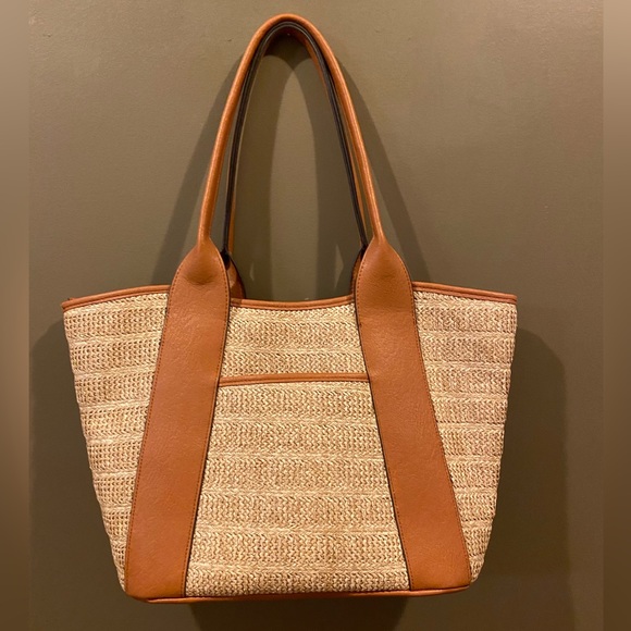 Jessica Simpson Straw bag/ beach tote/ Gently used - Picture 5 of 6